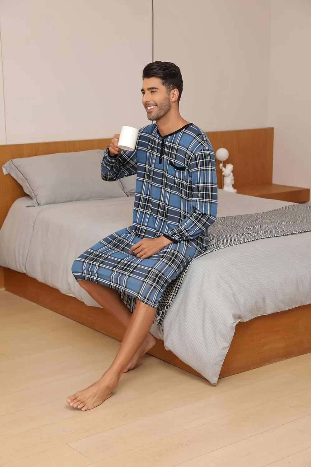 Men's Plaid Long Sleeve Nightshirt Knee-Length Sleepwear with Chest Pocket Sleepwear